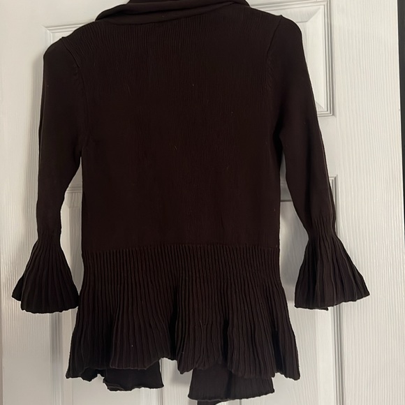 Brown open sweater with ruffle trim hem and sleeves - Picture 2 of 5